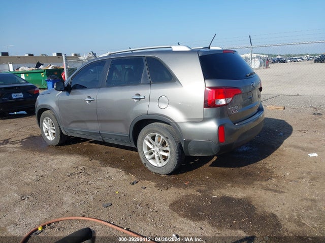 KIA SORENTO LX 2015 5XYKT3A63FG646270 Image 3