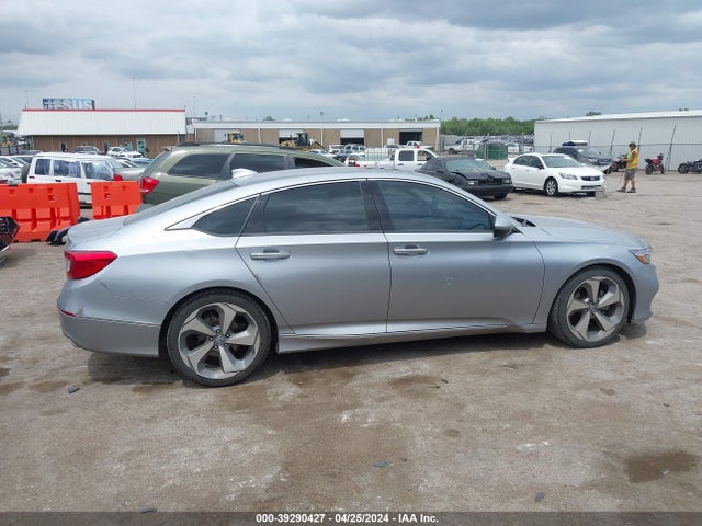 Honda Accord Touring 2018 1HGCV1F96JA074658 Image 13