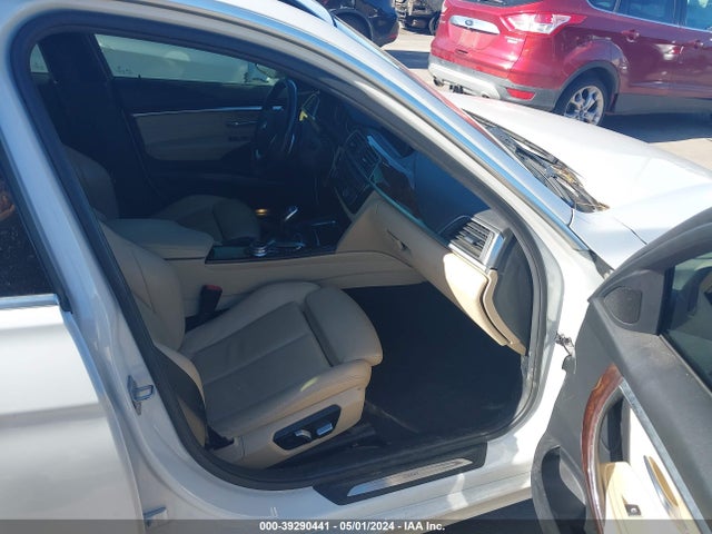 WBA8K3C55JA024048 BMW 330i Xdrive