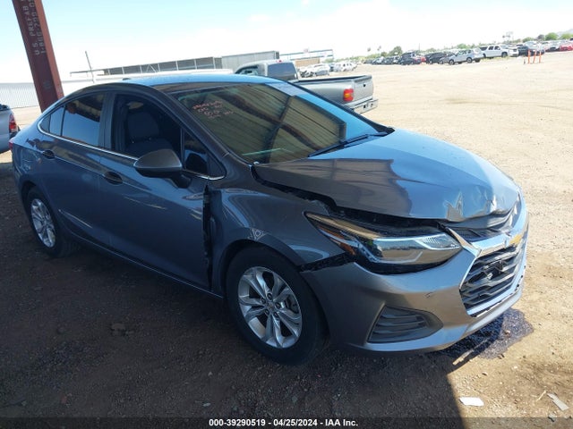 Chevrolet CRUZE LT 2019 1G1BE5SM0K7131553 zdjęcie główne