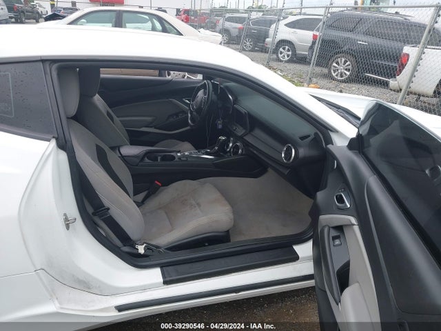 Chevrolet Camaro Rwd  1lt 2020 1G1FB1RS4L0110870 Image 5