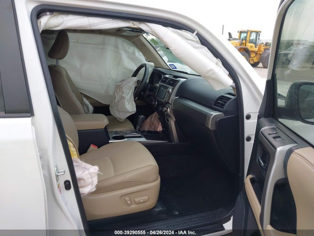 Toyota 4runner Sr5 Premium 2016 JTEZU5JR6G5131996 Image 5