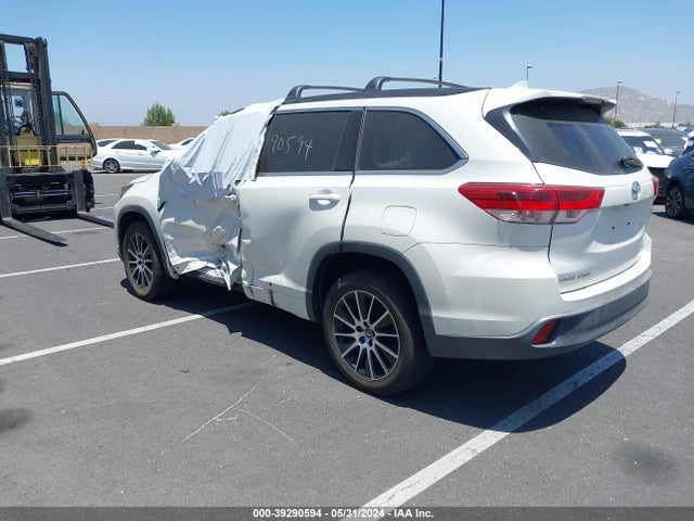 Toyota Highlander Se 2017 5TDKZRFH3HS515776 Image 3