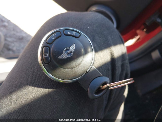 2011 MINI COOPER WMWSU3C57BT095869 Photo 10