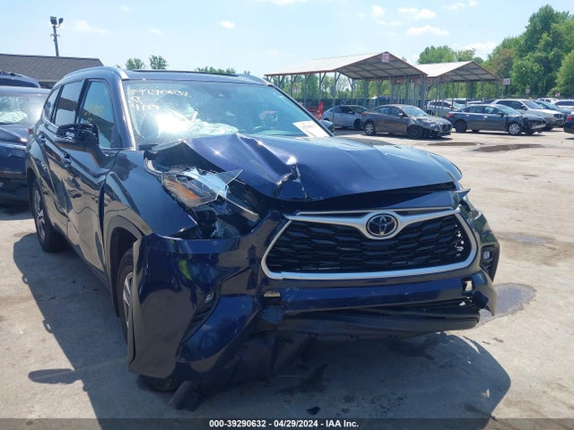 Toyota Highlander Xle 2021 5TDGZRBH4MS099291 Image 1