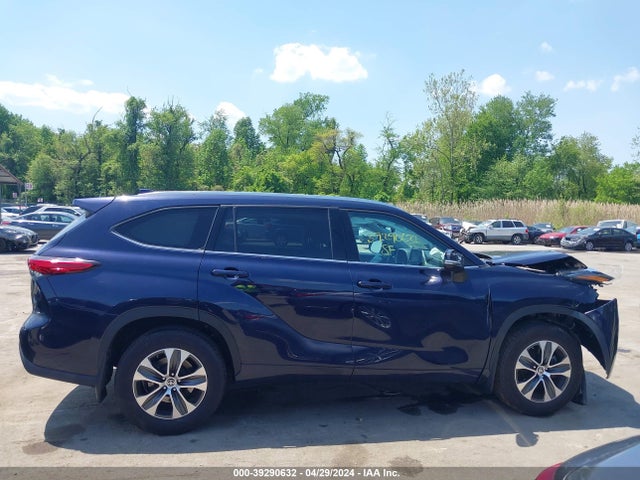 Toyota Highlander Xle 2021 5TDGZRBH4MS099291 Image 13