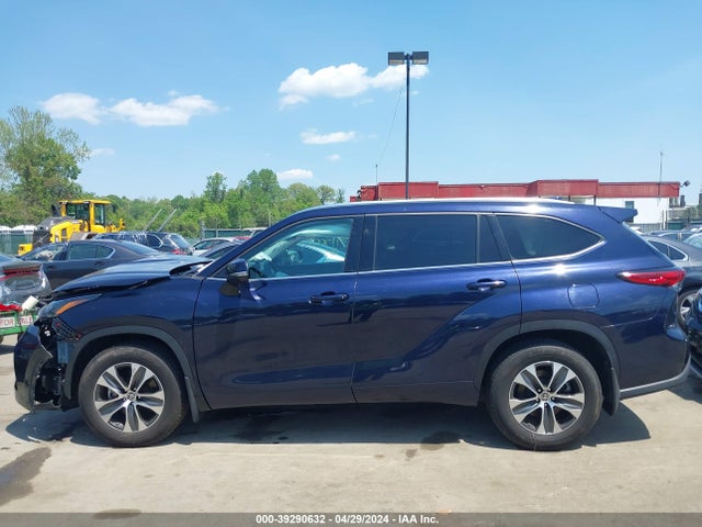 Toyota Highlander Xle 2021 5TDGZRBH4MS099291 Image 14