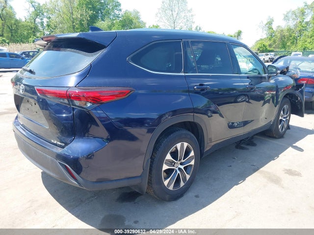 Toyota Highlander Xle 2021 5TDGZRBH4MS099291 Image 4