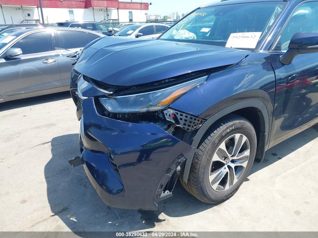Toyota Highlander Xle 2021 5TDGZRBH4MS099291 Image 6