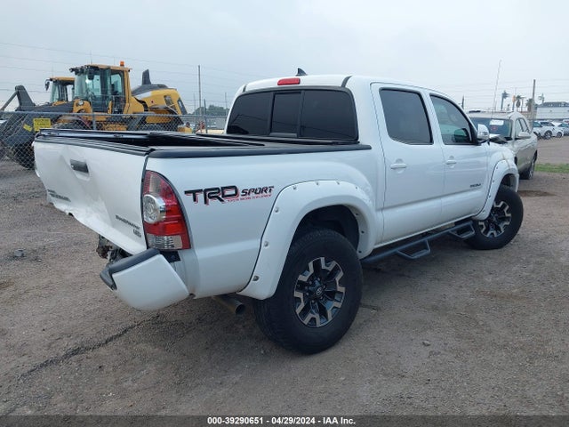 Toyota Tacoma Prerunner V6 2015 5TFJU4GN9FX072672 Image 4