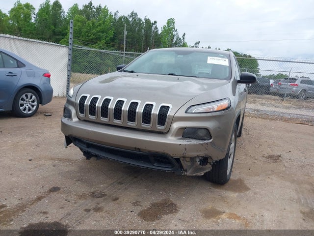 1C4PJLAB3GW257058 Jeep Cherokee Sport