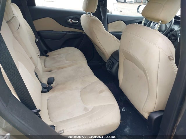 1C4PJLAB3GW257058 Jeep Cherokee Sport