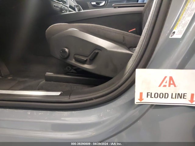 YV4L12RV0P1239652 Volvo Xc60 B5 Core
