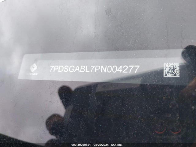 Rivian R1s Launch Edition 2023 7PDSGABL7PN004277 Image 9