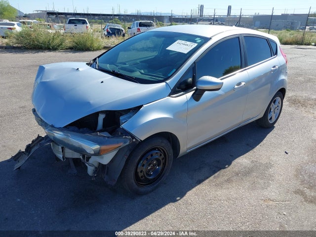 Ford FIESTA SE 2019 3FADP4EJ2KM166130 Image 2