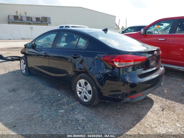 KIA FORTE LX 2017 3KPFK4A73HE031026 Image 3
