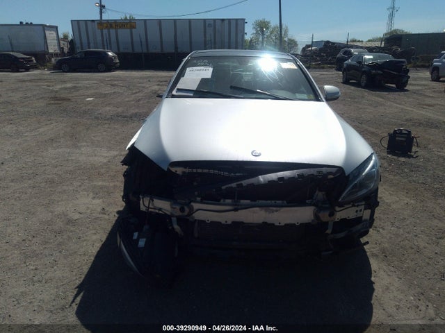 55SWF6GB9FU025670 Mercedes-Benz C 400 4matic