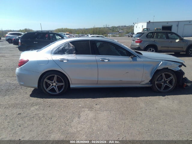 55SWF6GB9FU025670 Mercedes-Benz C 400 4matic