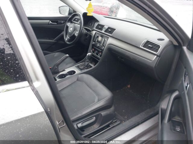 1VWBN7A31EC068225 Volkswagen Passat 2.0l Tdi Se