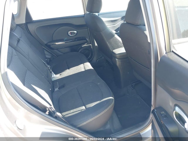 KIA SOUL + 2016 KNDJP3A56G7290550 Image 8