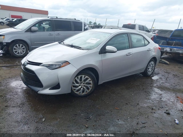 Toyota COROLLA LE 2017 5YFBURHE6HP693143 Image 2