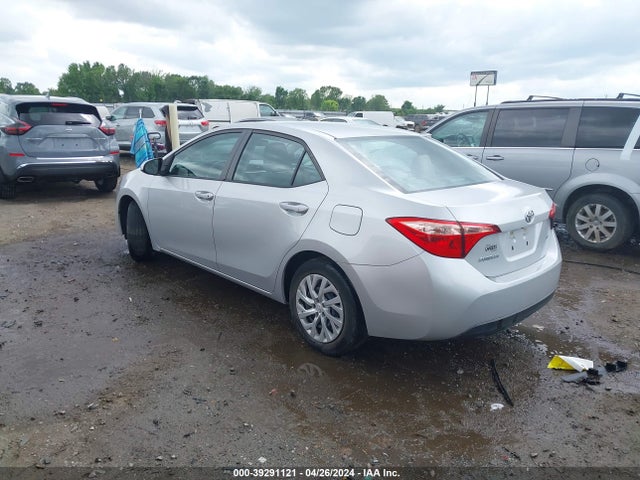 Toyota COROLLA LE 2017 5YFBURHE6HP693143 Image 3