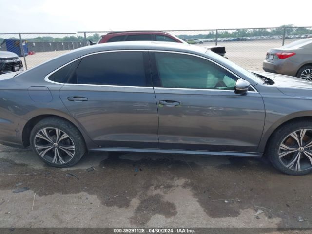 1VWSA7A33NC000780 Volkswagen Passat 2.0t Se