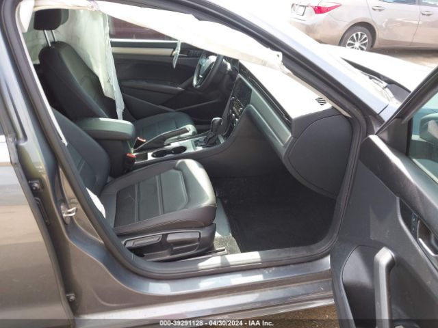 1VWSA7A33NC000780 Volkswagen Passat 2.0t Se