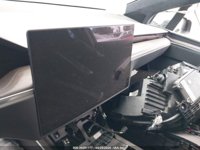 7SAXCBE59PF377012 Tesla Model X Dual Motor All-wheel Drive/standard Range