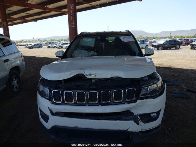 3C4NJCBB6KT623423 Jeep Compass Latitude Fwd