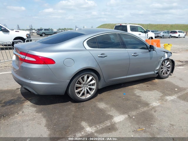 2013 JAGUAR XF SAJWA0ES2DPS76342 Photo 3