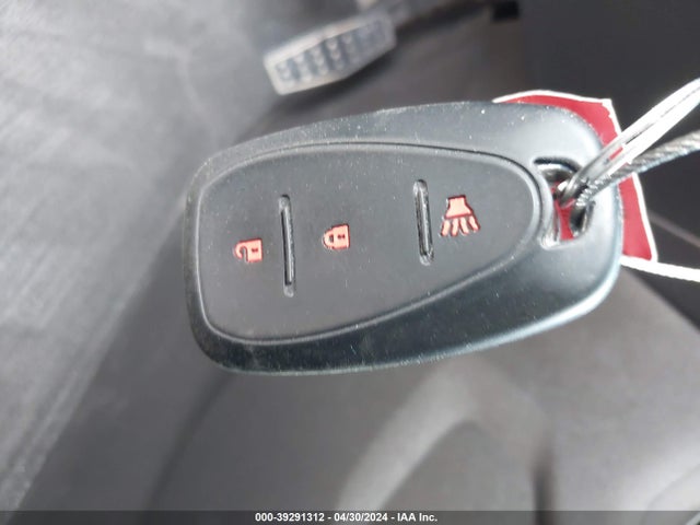 Chevrolet Traverse Ls 2019 1GNERFKW4KJ163531 Image 11