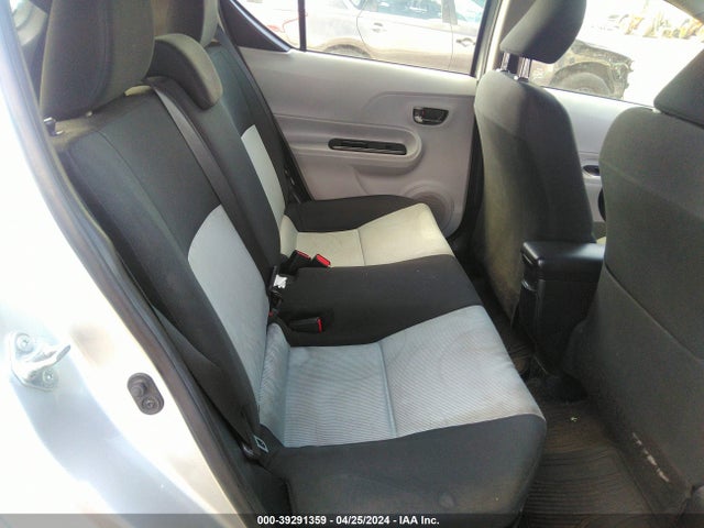 Toyota Prius C Three 2014 JTDKDTB38E1570111 Image 8