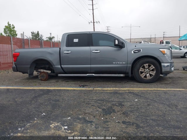 Nissan TITAN SV 2017 1N6AA1E60HN539668 Image 13