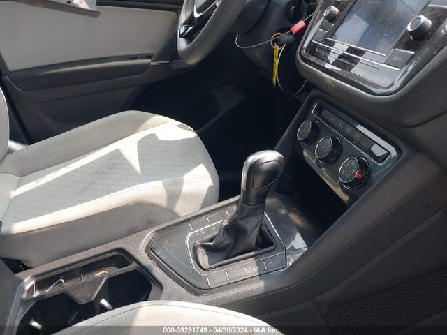 3VV1B7AX7JM069335 Volkswagen Tiguan 2.0t S