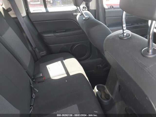 1C4NJRBB8HD197039 Jeep Patriot Sport 4x4