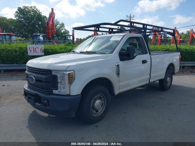 Ford F-250 Xl 2018 1FTBF2A67JEC83054 Image 2