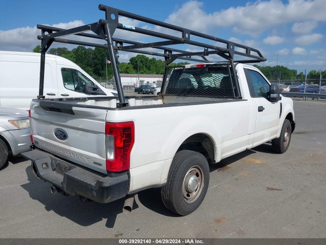 Ford F-250 Xl 2018 1FTBF2A67JEC83054 Image 4