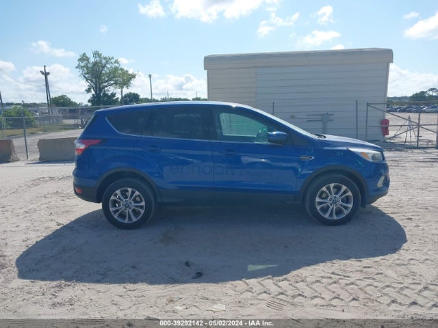 Ford ESCAPE SE 2017 1FMCU0GD3HUE56083 Image 13