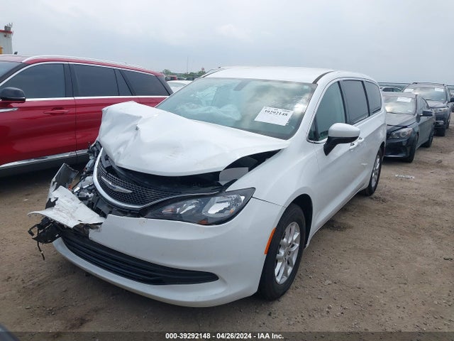 2C4RC1CGXLR163164 Chrysler Voyager Lx