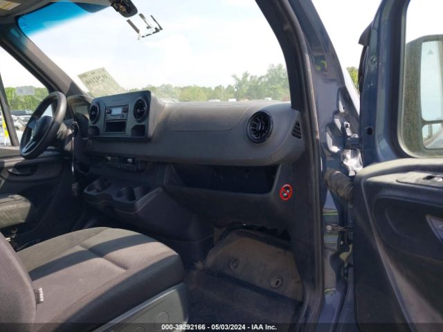 WD4PF1CD0KP136324 Mercedes-Benz Sprinter 2500 High Roof V6