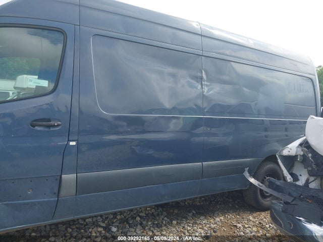 WD4PF1CDXKP123158 Mercedes-Benz Sprinter 2500 High Roof V6