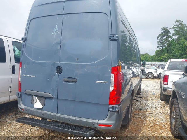 WD4PF1CDXKP123158 Mercedes-Benz Sprinter 2500 High Roof V6