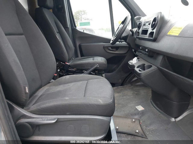 WD4PF1CDXKP123158 Mercedes-Benz Sprinter 2500 High Roof V6