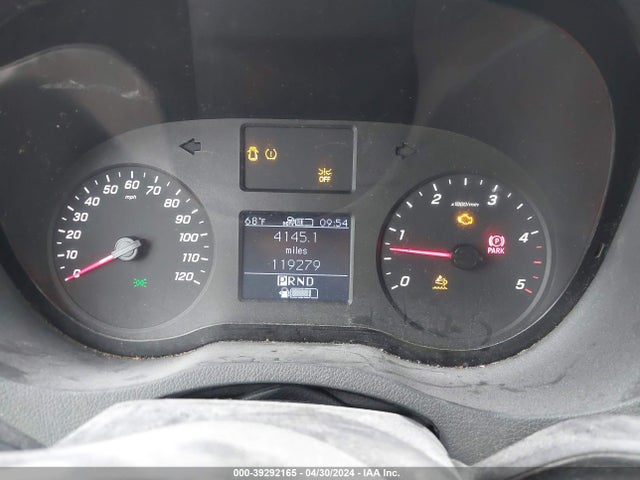 WD4PF1CDXKP123158 Mercedes-Benz Sprinter 2500 High Roof V6