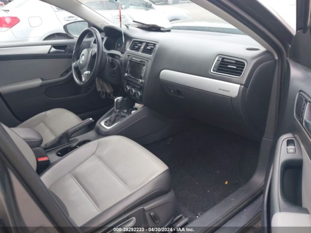 3VW637AJ5EM283773 Volkswagen Jetta Hybrid Se