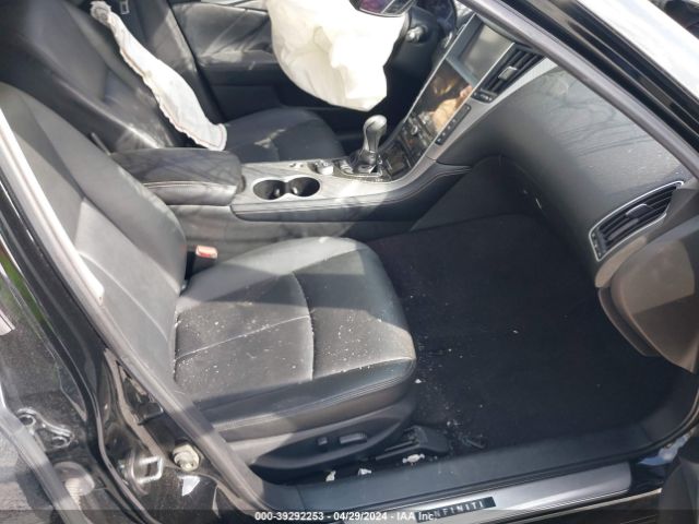 JN1CV7AR3HM682285 Infiniti Q50 2.0t Premium