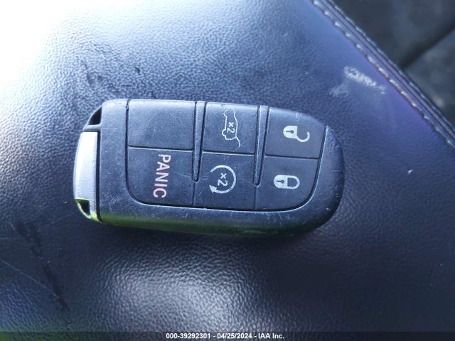 1C4RJFAG2FC884677 Jeep Grand Cherokee Altitude