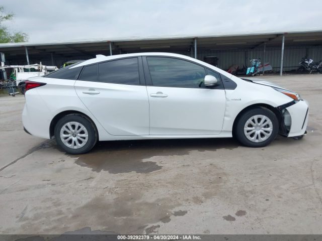 JTDKAMFUXN3157225 Toyota Prius Le