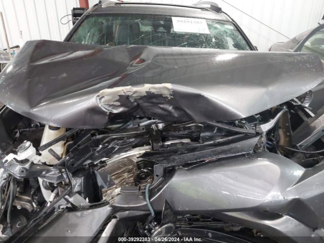 2T3JFREV9HW599483 Toyota RAV4 SE